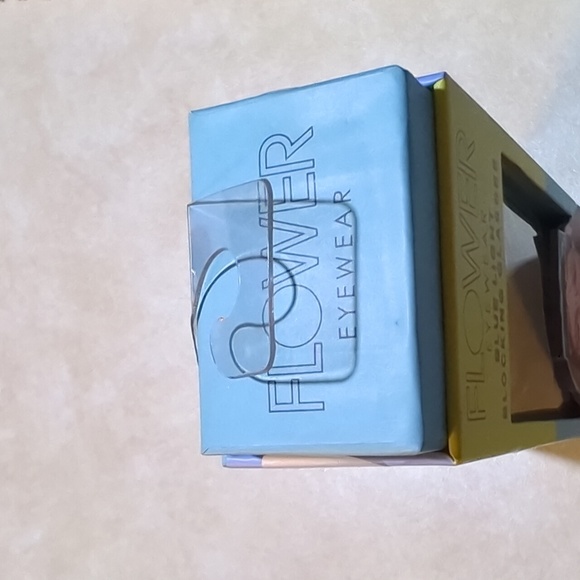 Flower Eyewear Blue Light Blocking Glasses  Drew Barrymore - Picture 5 of 9